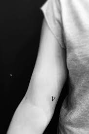 In order to meet her goal, she would have to do a whopping 400 tattoos on 400 different people. The Best Queer Lesbian Tattoo Ideas Once Upon A Journey