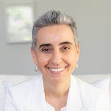 Julie Apperson's Instagram, Twitter & Facebook