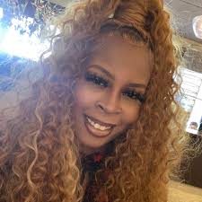 I would like to advise everyone against applying to work with soho  experiential. They had me sign tons of onboarding documents with private  info, just for the person who hired me to