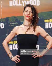 Jana pallaske (20 mayıs 1979 doğumlu), spitting off tall buildings rock grubu için bir alman aktris ve şarkıcı. Jana Pallaske Imdb
