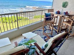KONA REEF OCEANFRONT NEWLY FURNISHED A-16