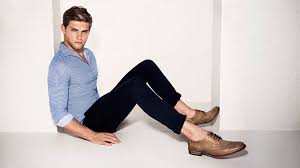 How To Wear Black Pants With Brown Shoes With Images Black Pants Outfit Mens Black Pants Brown Shoes