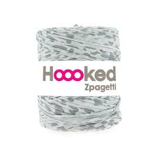 Shop all the craft materials you need to start your next project. Textilgarnshop De Hoooked Hellgrau Punkte Xl Sparset Pouf Oder Teppich 4 X 120 Meter