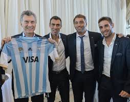 Retegui retegui oficializó la lista de las leonas para tokio 2021 chapa retegui oficializó la lista de las leonas para los juegos olímpicos de tokio 2021. Datei Macri Con Atletas 4 Jpg Wikipedia