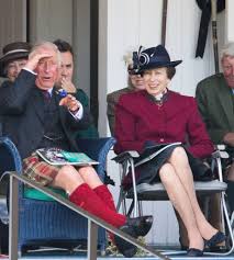 Anne married lieutenant (now captain) mark phillips of the queen's dragoon guards on 14 november 1973. How Old Is Prince Charles Sister Princess Anne And How Many Times Has She Been Married