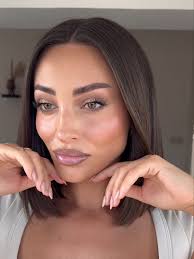 Get Inspired with Lydia Fowler Makeup: Soft Glam & Plumped Lips Tutorial