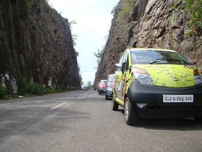 2010 Nano Superdrive car spotted again in 2015 - eNidhi India Travel Blog