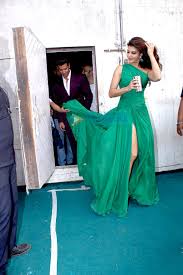 Hrithik Roshan Jacqueline Fernandez Snapped At An Ad Shoot Parties Events Bollywood Hungama Run ads on drudge report. hrithik roshan jacqueline fernandez