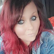 April Dutton's Instagram, Twitter & Facebook