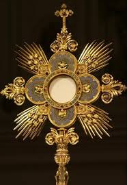 View 345 500 Catholic Altar Eucharistic Adoration Catholic Images