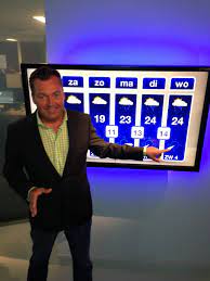 26 februari was ik live op omroep flevoland om te praten over naturisme en over mijn boek open & bloot. Marco Verhagen Wikipedia