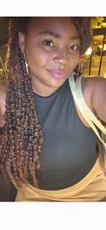 Kerri Huskey's Instagram, Twitter & Facebook