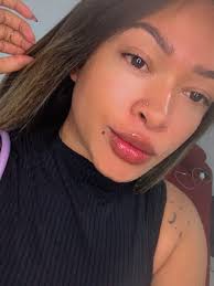 Emily Sandra |Nail designer