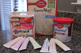 Food Hayes Everyday Gel food coloring is made out of synthetic coloring with water and a corn syrup or glycerin base. food hayes everyday