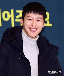 Beberapa diantaranya yang terkenal seperti search: Jang Ki Yong Feel Good Smile