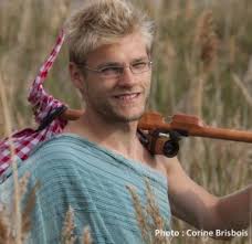 Guillaume mouton, globetrotteur de l'émission « nus et culottés », diffusée sur france 5. Nus Et Culottes Documentaires Sonores Documentaires Sonores