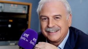 Legendary Irish panto dame Joe Conlan chats to Marty