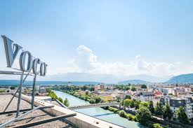Check spelling or type a new query. Das Holiday Inn Villach Wurde Im Sommer 2020 Als Voco Villach Wiedereroffnet