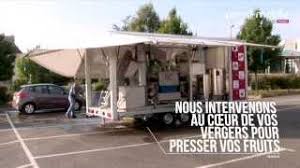 Avem si variante de echipare cu hidroprese de 20 l,40 l sau 180 l si vas pentru pasteurizare de 65 l, 75 l si 170 l. Linie Autonoma Mobila De Suc De Mere