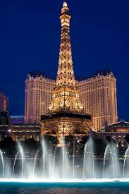 Der eiffelturm las vegas ist ein perfektes beispiel für den einzigartigen charakter der stadt: 10 Nachbildungen Des Eiffelturms Auf Der Ganzen Welt