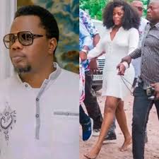 Par B-Africa L'opposant Lexxus Legal sur l'arrestation de Maria Ntumba 🗣:  " Quel était l'intérêt d'hum!lier cette dame ? Lui laisser ses chaussures  aurait changé quoi ?… "