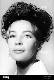 Leslie caron Black and White Stock Photos & Images