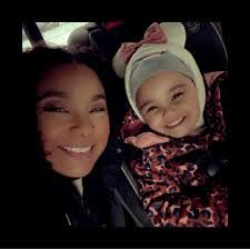 Andrea Stallard's Instagram, Twitter & Facebook