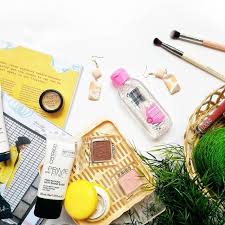 Foto Ini Seharusnya Jadi Foto Buat Blogpost Soal Jajan Jajan Haul Jaman November Kemaren Tapi Gatau Belakangan Ini Hawanya Lagi Male Instagram Hawai Perasaan