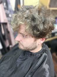 Check out this #beforeandafter 💇‍♂️ Thanks again, Kaleb!! #pravanavivids  #menshair #beforeandafter #menshaircolor #hairinspo #hair #splitdye  #menshaircut #barber #mensfade #mensfades