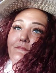 Ashley Lair's Instagram, Twitter & Facebook