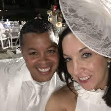 Wow, this year has been the longest and shortest all at once! A year ago we  attended @dinerenblancindianapolis with some of our best friends and this  year the event can't happen. 😢