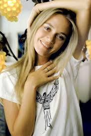 Peggy Lipton, a Golden Globe award-winning actress and star of the hit  television shows "Mod Squad" and "Twin Peaks" has died.