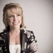 Stephanie Dyson (@3StephD)