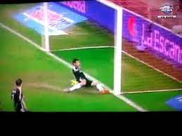 Milan 10 orang bisa nambah gol lagi. Gol Fantasma Luis Fabiano Sevilla Real Madrid 0 1 26 01 11 Youtube