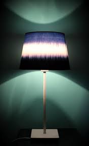 Diy Une Lampe Tie And Dye Lamp Projet Maison Diy Deco