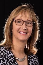 Deanne Stokes's Instagram, Twitter & Facebook