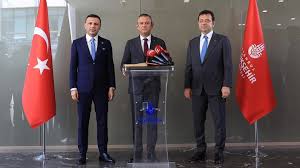 Gericht setzt Zwangsverwalter für CHP Istanbul ein – Folgt das Parteiverbot? - Imagen principal del artículo