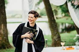 Program otevřela prezidentka festivalu, farářka martina viktorie kopecká a společně se. Zena In Jsem Velkou Fanynkou Kubanskeho Rumu Doutniku A Hudby Rika Fararka Martina Viktorie Kopecka