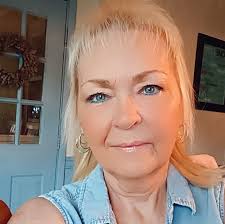 Buck Owens & The Buckaroos. Santa Looked A Lot Like Daddy