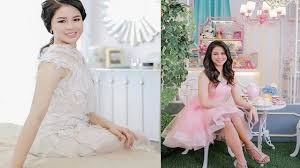 She's dubbed as the miracle daughter of masbate because out of her mother's eight pregnancies, she's the only one who didn't die of premature birth. Who Is Kisses Delavin By Soshi Gige