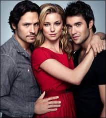 Revenge Is One Of My All Time Favorite Shows I Love Love Love It Awesome Show Everyone Should Watch It Actrice Series Tv Serie Revenge