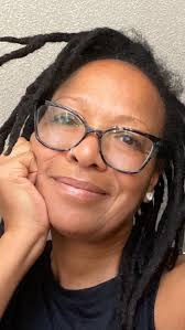 Greetings Y’All,, So happy to share this Feelin’ Good moment. Many thanks  @danielle.ferris for taking out your phone! #lisasimone #feelingood  #adelaide #australia #liveperformance #music #magic