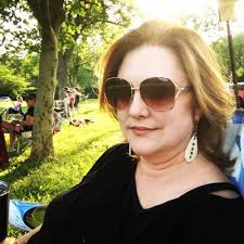 Kim Douglass Marin (@kndmarin)