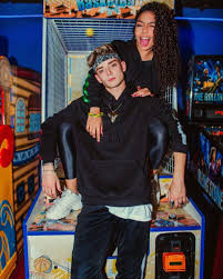 Eu To No Chaooo Com Essas Fotos Anygabriellyofficial Joshbeauchamp Nowunited Febrenamira Fotos De Casais Perfeitos Fotos De Casal Fofo Cantores Famosos