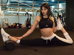 Ζηλεύεις τη χάρη τους μέσα στο νερό; H Eyaggelia Plataniwth Einai Ftiagmenh Gia Ta Dyskola