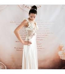Jun 03, 2021 · dianas hochzeitskleid in königlicher modeausstellung. Champagne Chiffon Kristall Perlen Sexy Hochzeitskleid Grosse 36
