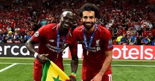أرسلت شركة اس ال كو الممثلة لبطولة دوري السوبر الأوروبي خطابا إلى جياني إنفانتينو رئيس الاتحاد الدولي لكرة القدم (فيفا) وألكسندر سفيرين رئيس الاتحاد الأوروبي (يويفا) يدعوهما للتعاون مع إبلاغهما بقيام الشركة باتخاذ إجراءات قانونية. Ø§Ù„Ø³ÙˆØ¨Ø± Ø§Ù„Ø£ÙˆØ±ÙˆØ¨ÙŠ Ù…Ø§Ù†ÙŠ Ø£ØªÙ…Ù†Ù‰ Ø£Ù† ÙŠÙ‚Ù Ø§Ù„Ø­Ø¸ Ù…Ø¹ Ù„ÙŠÙØ±Ø¨ÙˆÙ„ ØºØ¯ Ø§ Ø§Ù„ÙŠÙˆÙ… Ø§Ù„Ø³Ø§Ø¨Ø¹