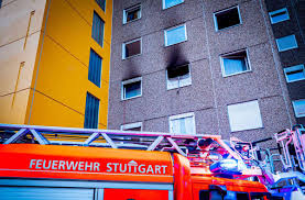 Der durchschnittliche mietpreis beträgt 11,07 €/m². Brand In Stuttgart Botnang Kuche Geht Beim Pommes Frittieren In Flammen Auf Botnang Stuttgarter Nachrichten