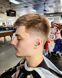 Shannon Corey's Instagram, Twitter & Facebook