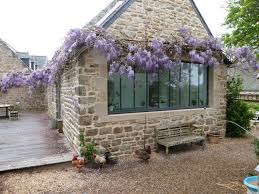 A404 Idata Over Blog Com 2 98 68 84 Dans La Biblioth Que P1070361 Jpg Maison En Pierre Exterieurs De Maison Moderne Pignon Maison